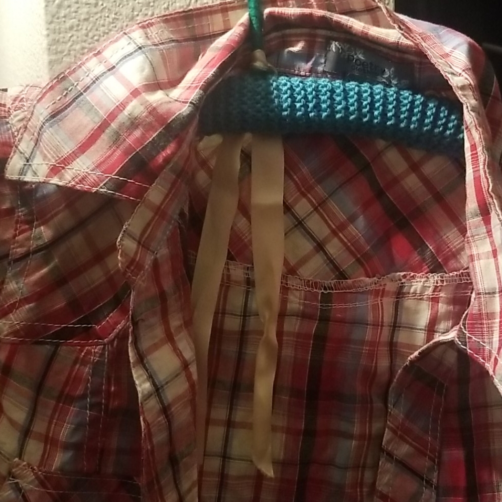 Checkered long sleeve blouse